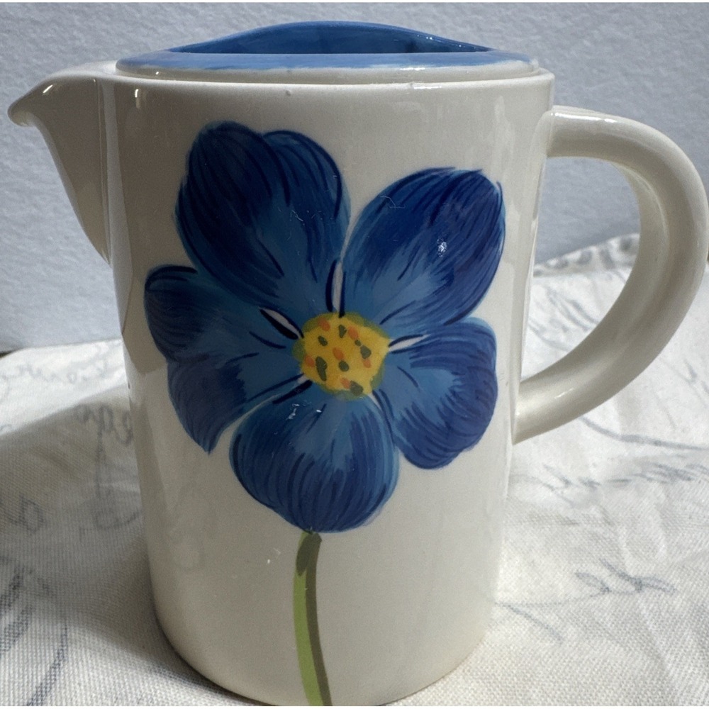 Hues 'n Brews‎ Blue Flowers Art Pottery Pitcher w Lid 5"tall Hand Painted